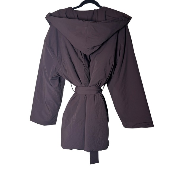 NWOT Nike x SKIMS Woven Nylon Wrap Coat Umber Brown Hooded Belted Jacket  Size M - Picture 5 of 10